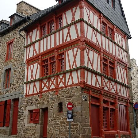 Hostel Du Lapin Blanc Saint-Brieuc Exterior photo