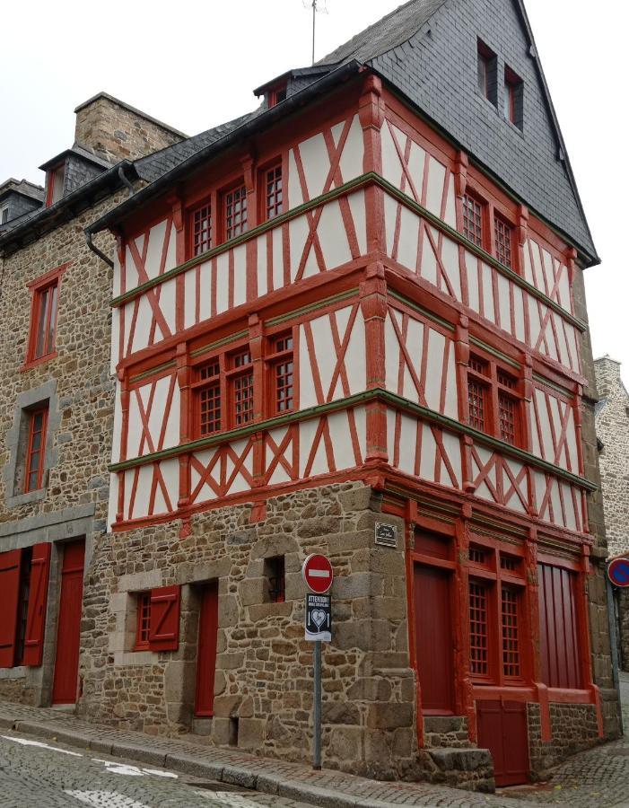 Hostel Du Lapin Blanc Saint-Brieuc Exterior photo